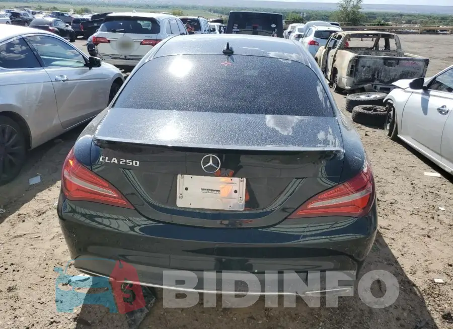 WDDSJ4EB1JN613181 Photo# 6