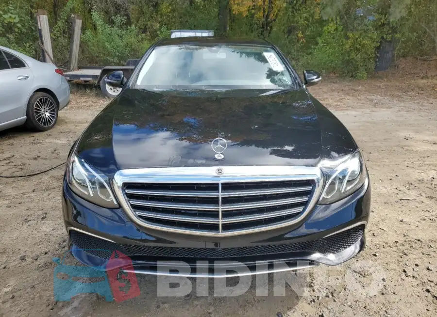 WDDZF4JB2HA147221 Photo# 5