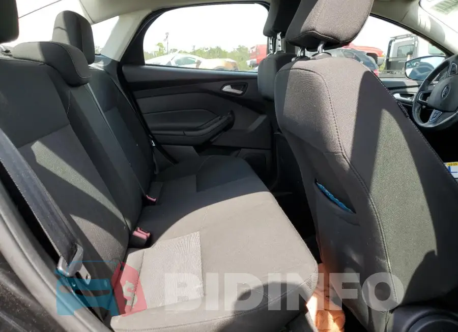 1FADP3F28FL227991 Photo# 10