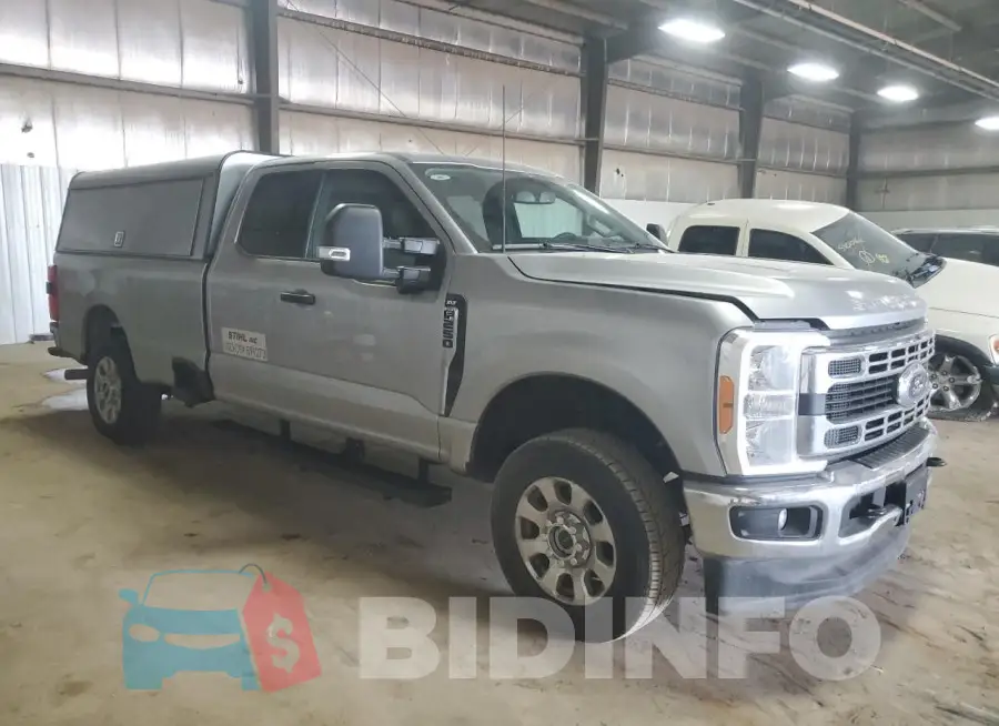 1FT7X2BN8PED57681 Photo# 4
