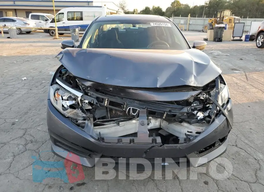 19XFC2F72HE071737 Photo# 5