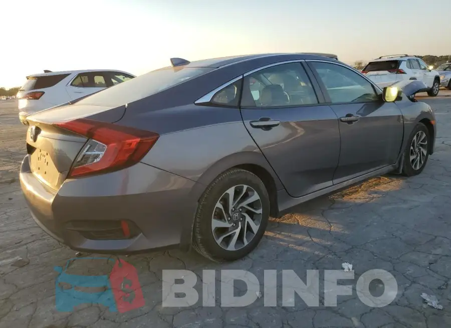 19XFC2F72HE071737 Photo# 3
