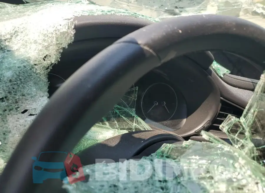 3MVDMBBM4PM570610 Photo# 9