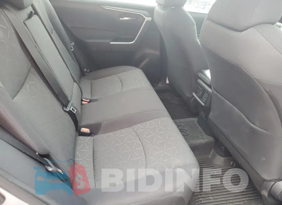 2T3P1RFV7MC207121 Photo# 10