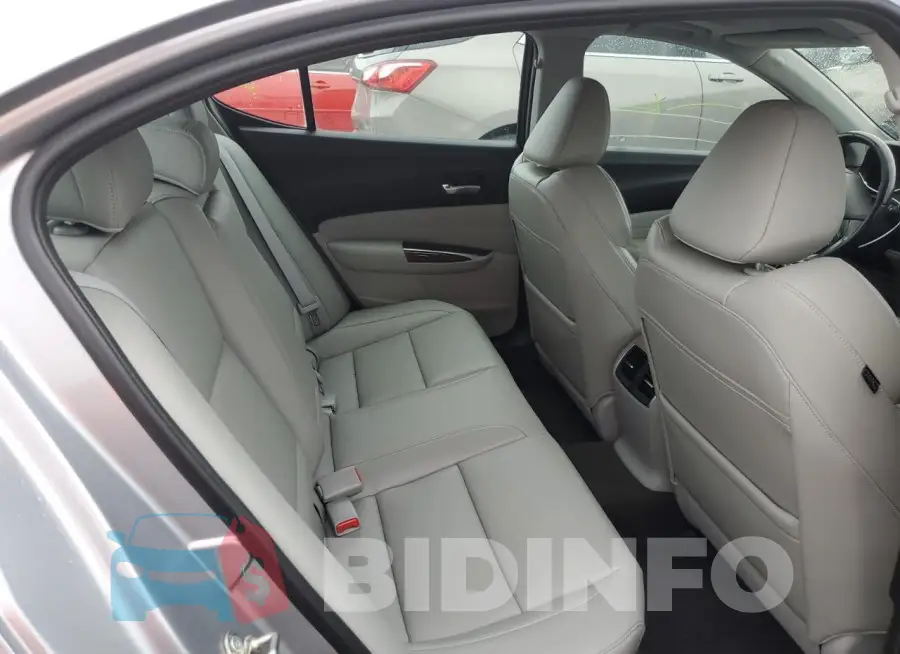 19UUB1F37HA009532 Photo# 10