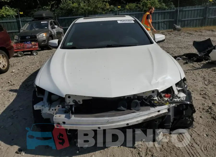 19UUB1F55FA002836 Photo# 5