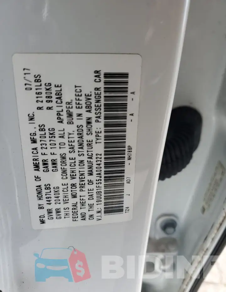 19UUB1F55JA004322 Photo# 12
