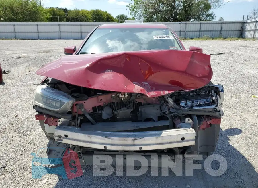 19UUB2F48KA009240 Photo# 5