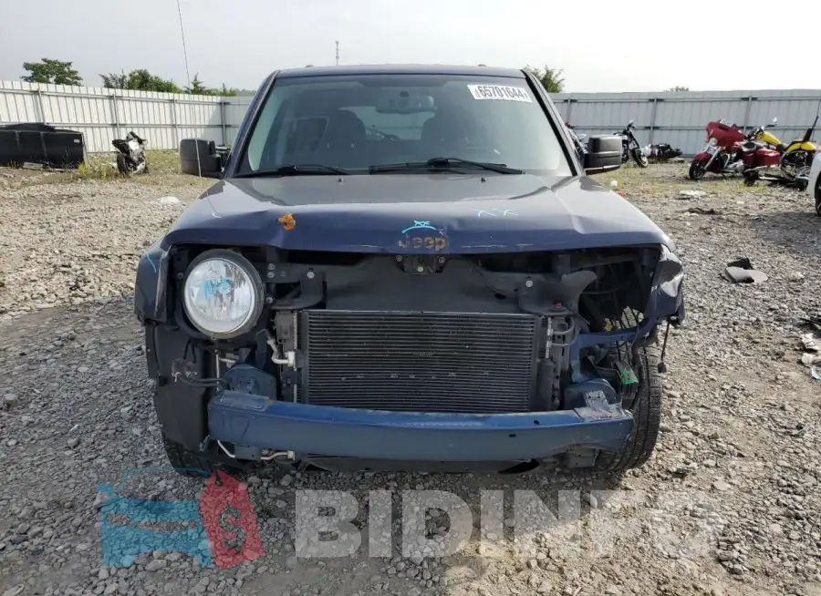 1C4NJPFA2GD755083 Photo# 5