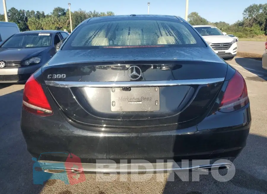 55SWF8DBXKU315443 Photo# 6