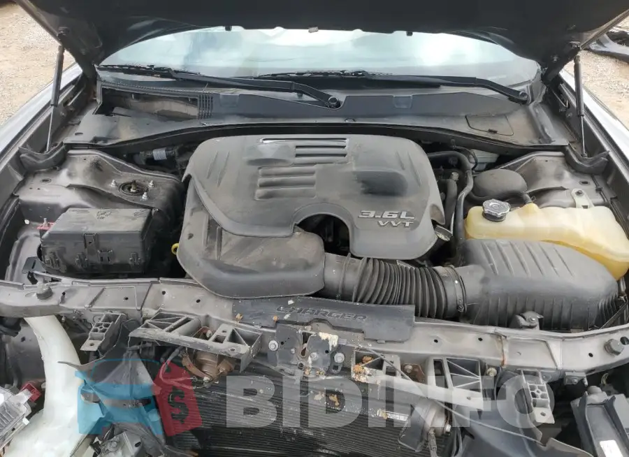 2C3CDXBG7FH861852 Photo# 11