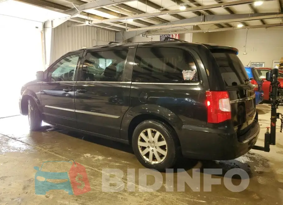 2C4RC1BG8FR571443 Photo# 2