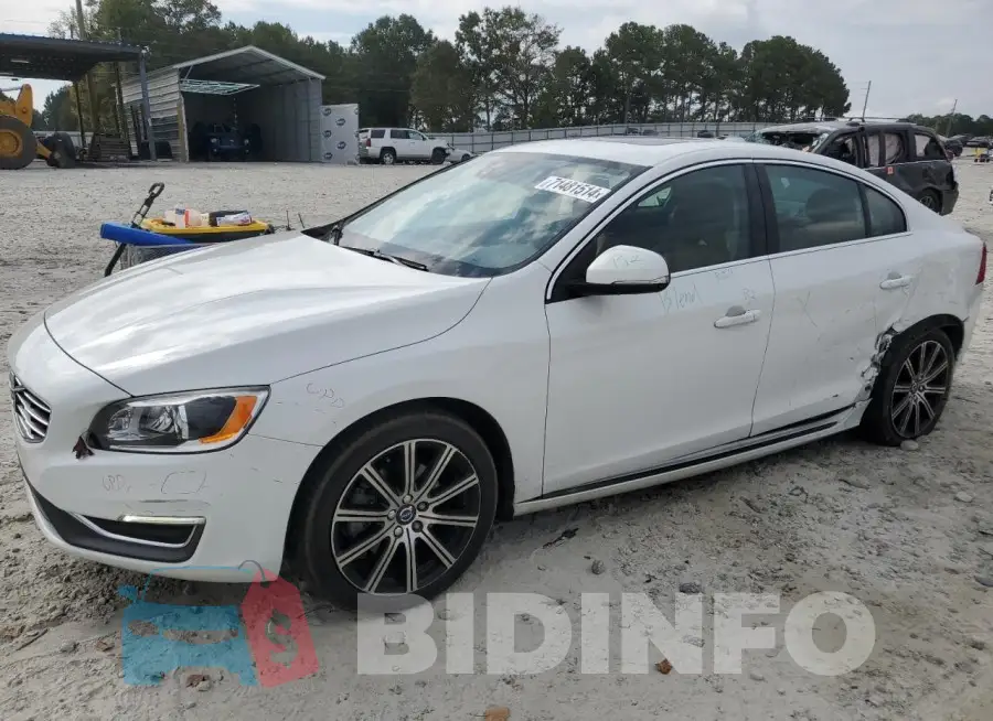 LYV402HM1HB143381 Photo# 1
