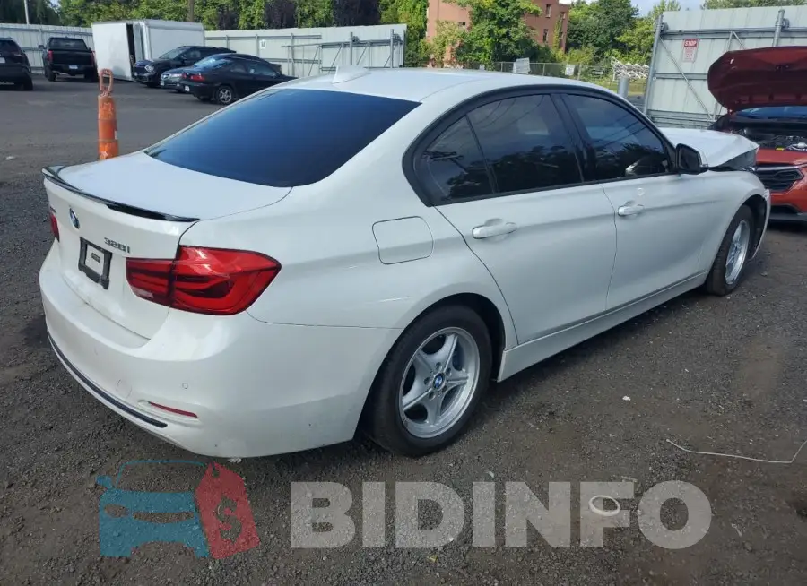 WBA8E3C55GK503256 Photo# 3