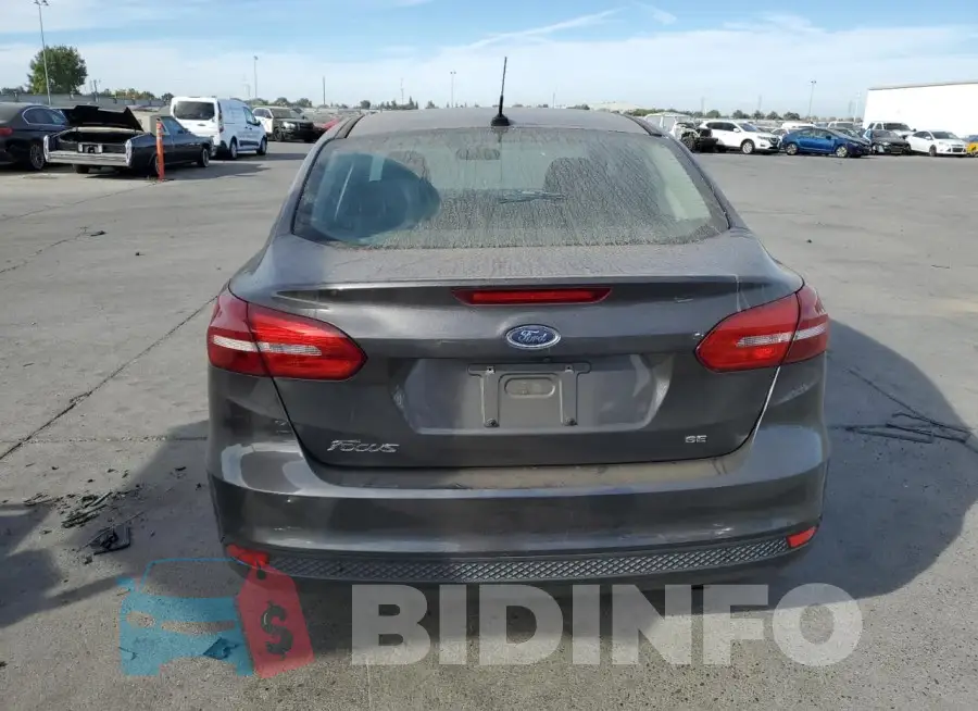 1FADP3F24GL270533 Photo# 6