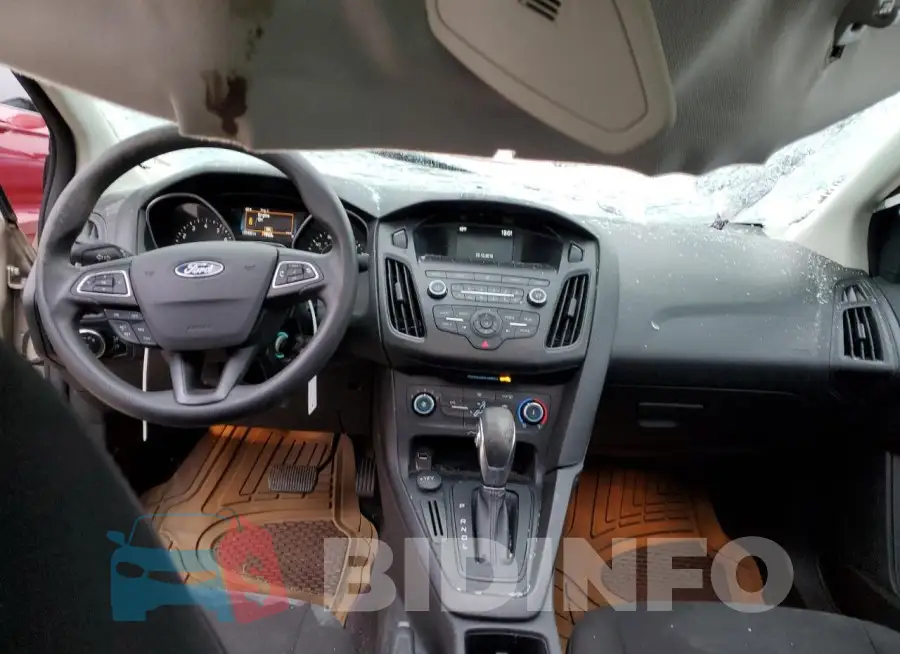 1FADP3F26JL278074 Photo# 8