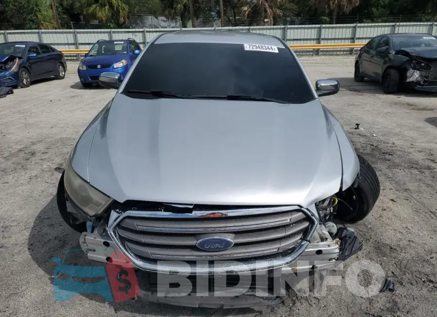 1FAHP2F8XFG192301 Photo# 5