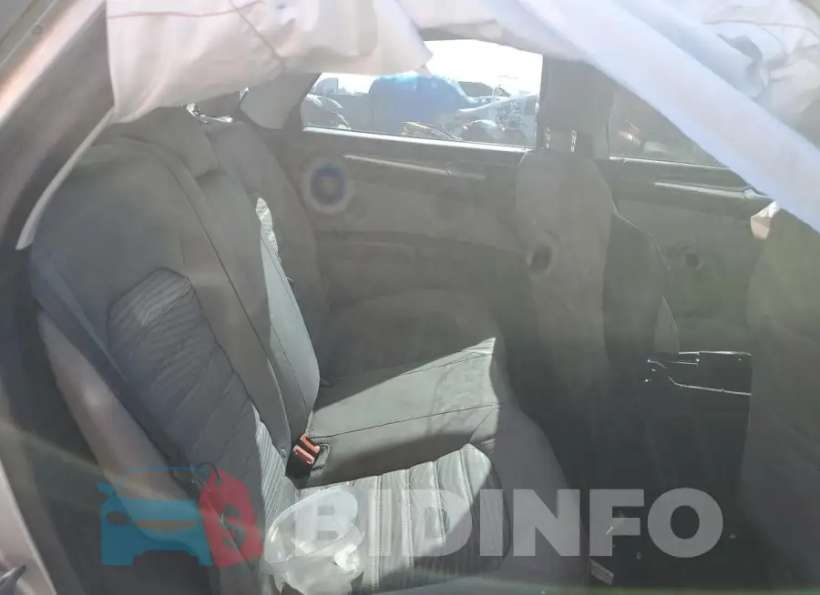 3FA6P0UU5GR156764 Photo# 10