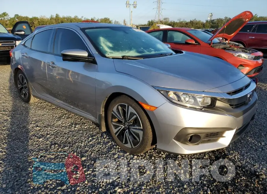 19XFC1F73GE043065 Photo# 4
