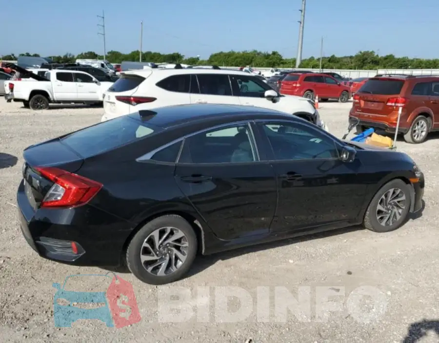 19XFC2F79HE015312 Photo# 3