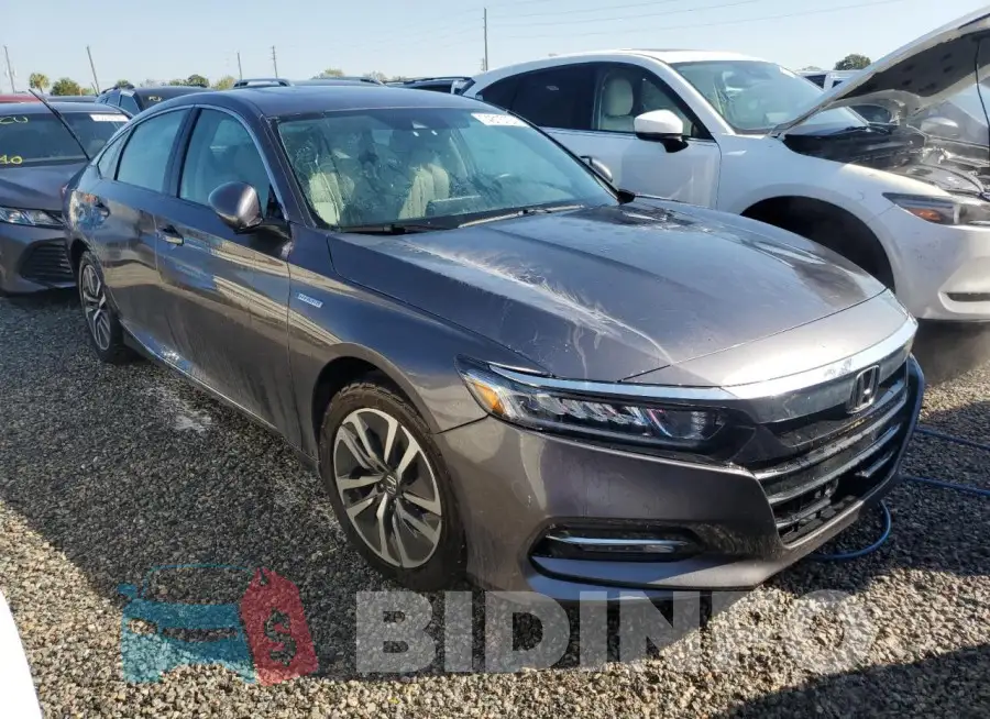 1HGCV3F52JA016412 Photo# 4