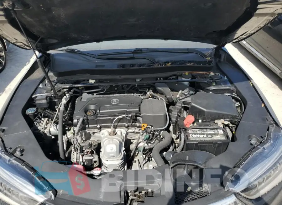 19UUB1F32JA008648 Photo# 11