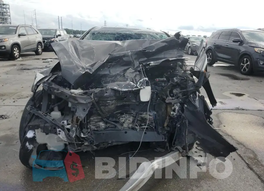 19UUB1F52FA012417 Photo# 5
