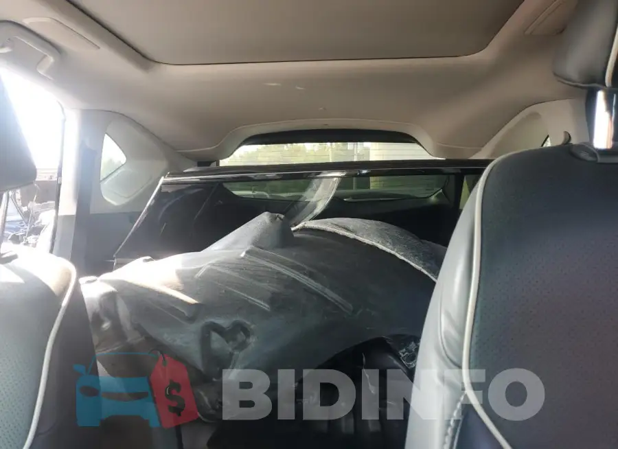 5J8TC2H7XML002426 Photo# 10