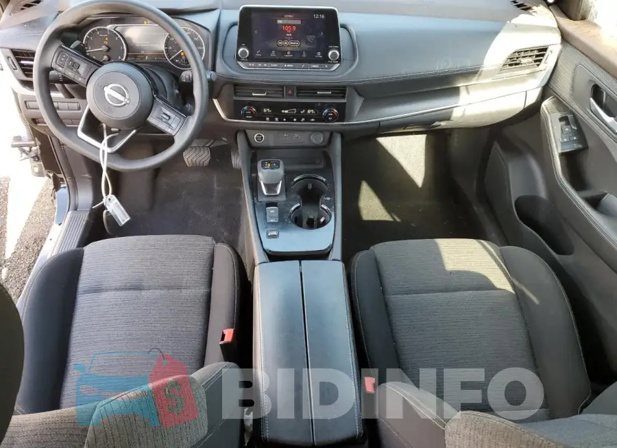 5N1BT3BA1PC832877 Photo# 8