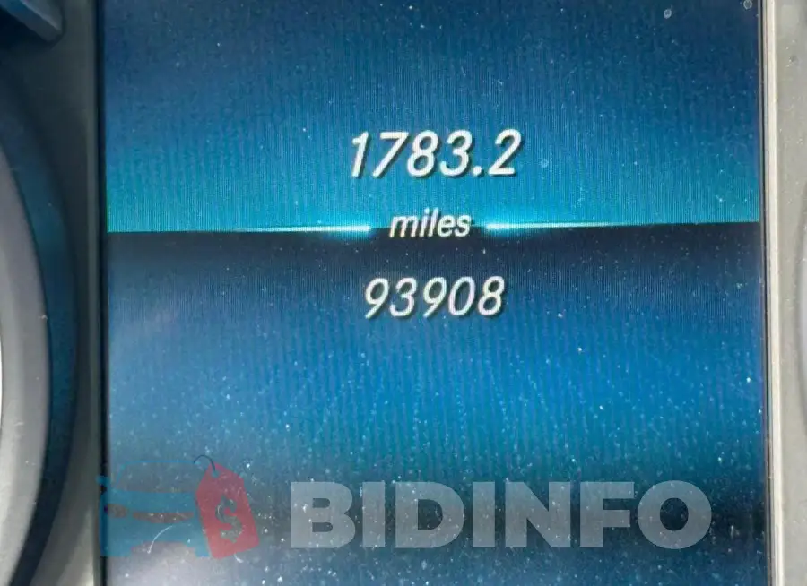 55SWF8EB0KU291068 Photo# 8