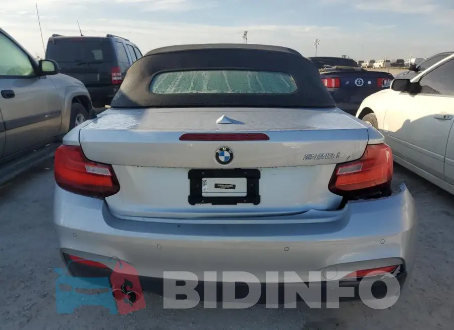 WBA1K9C53GV321521 Photo# 6