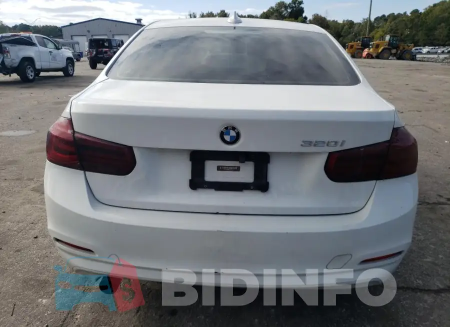 WBA8A9C58GK617511 Photo# 6