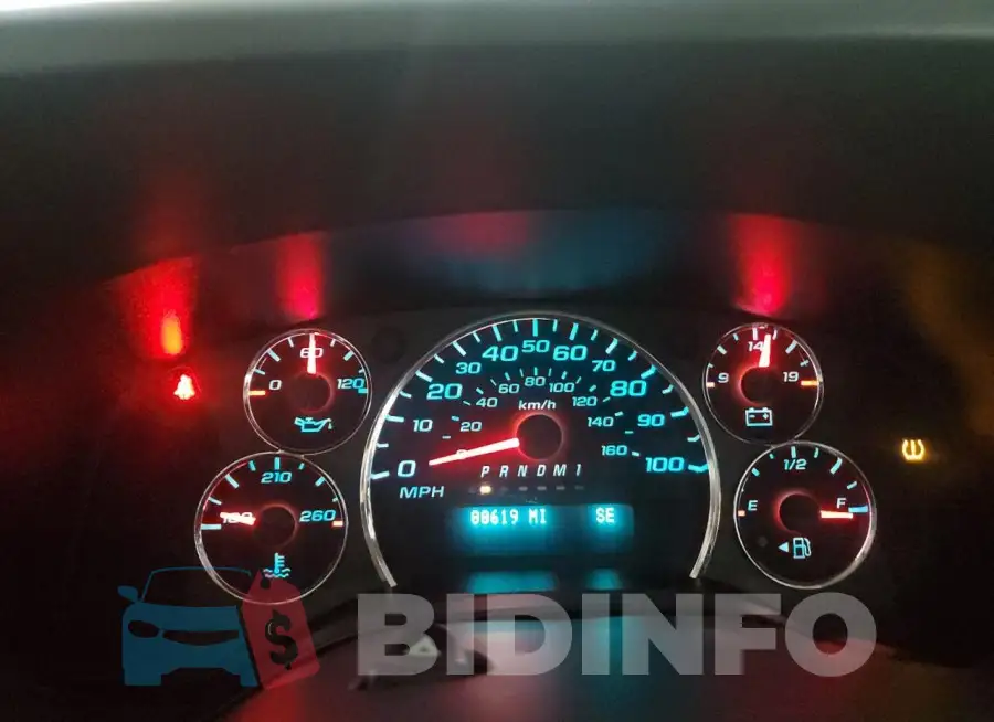1GAZGPFP8M1216896 Photo# 9