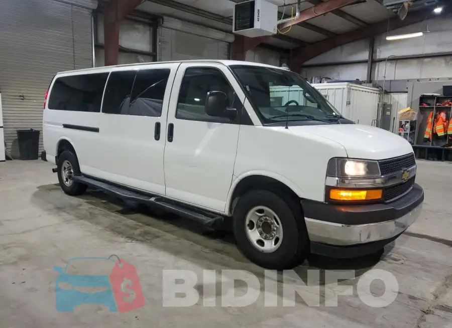 1GAZGPFP8M1216896 Photo# 4