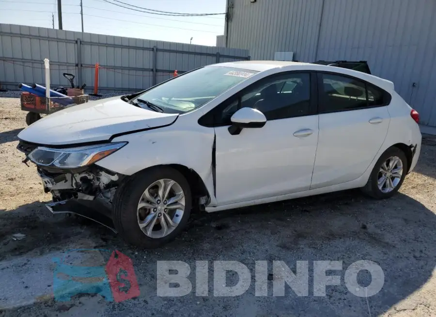 3G1BC6SM8KS595252 Photo# 1