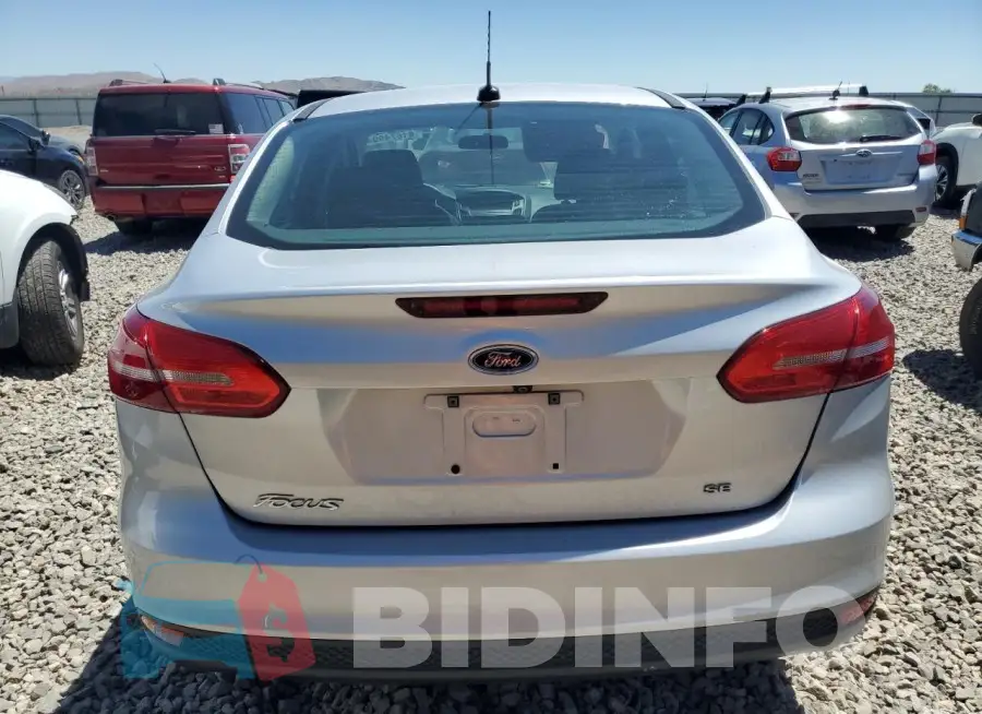 1FADP3F27JL328609 Photo# 6