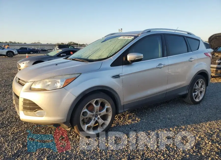 1FMCU0J94GUB43921 Photo# 1