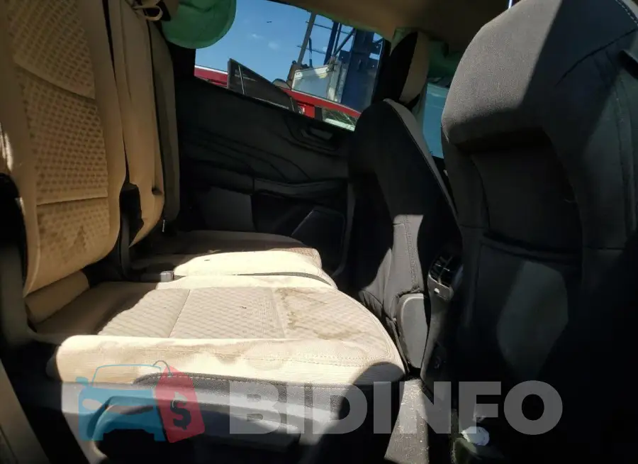 1FMCU9G65NUC00027 Photo# 11
