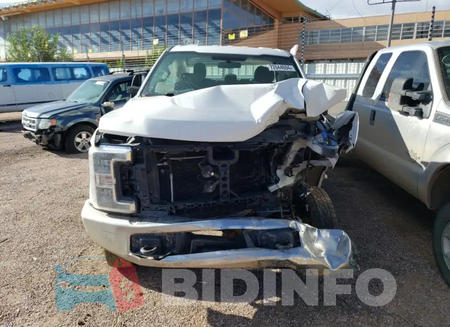 1FT7X2B66KED65277 Photo# 5