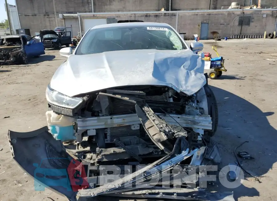 3FA6P0LU4GR403502 Photo# 5