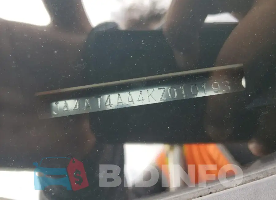 JA4AT4AA4KZ010193 Photo# 13