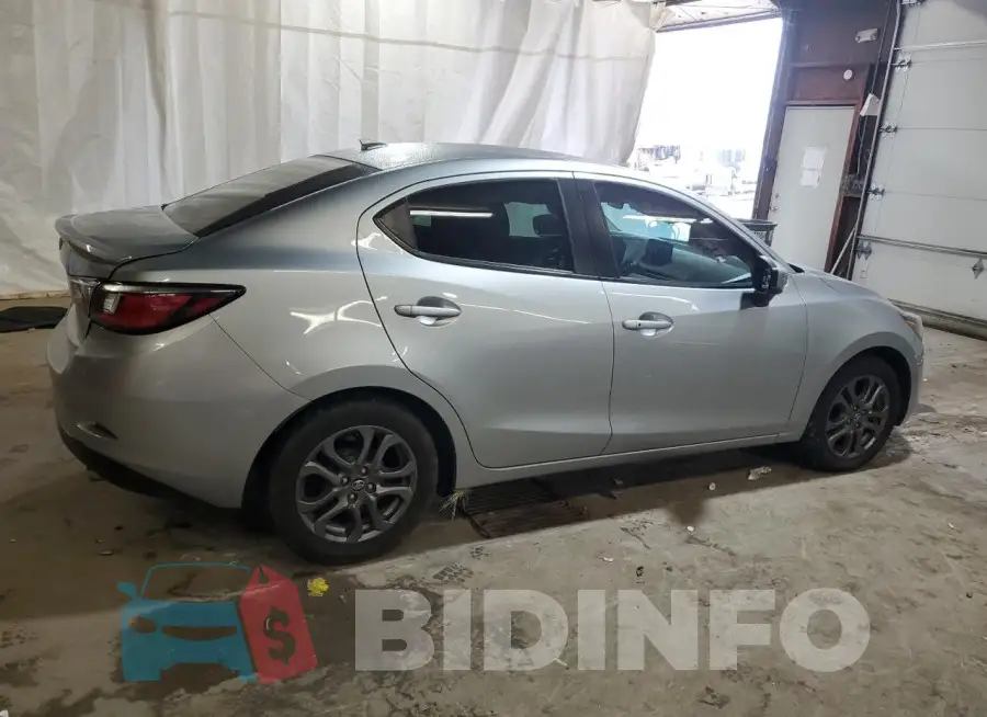 3MYDLBYV8LY712790 Photo# 3