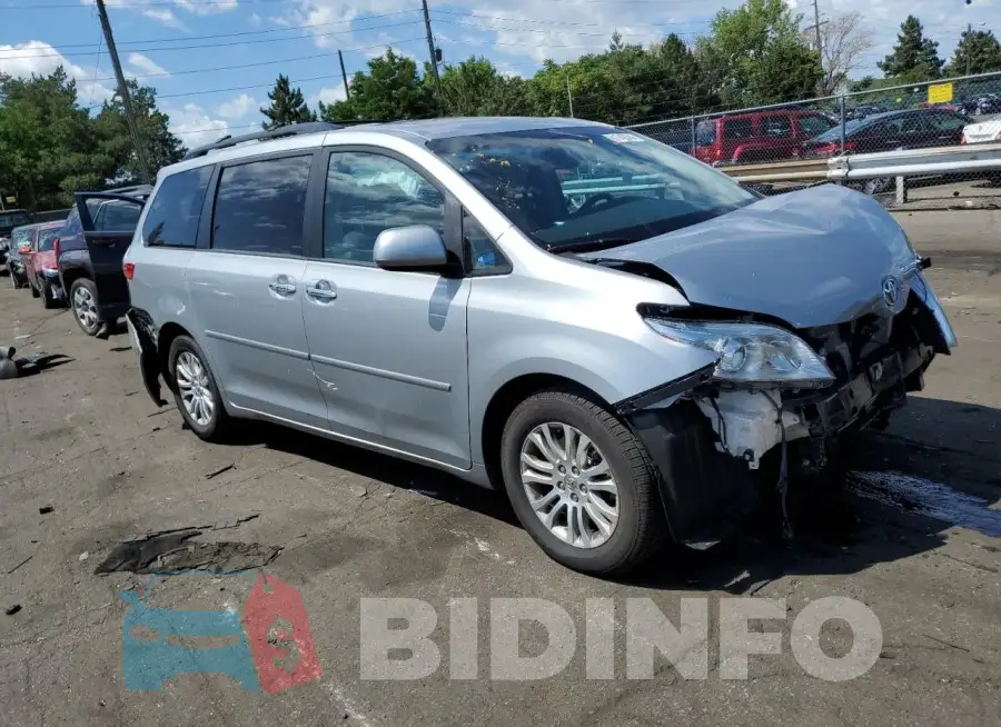 5TDYK3DCXFS631315 Photo# 4