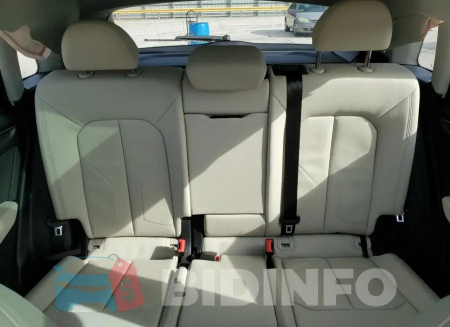 WA1DECF37N1123795 Photo# 10