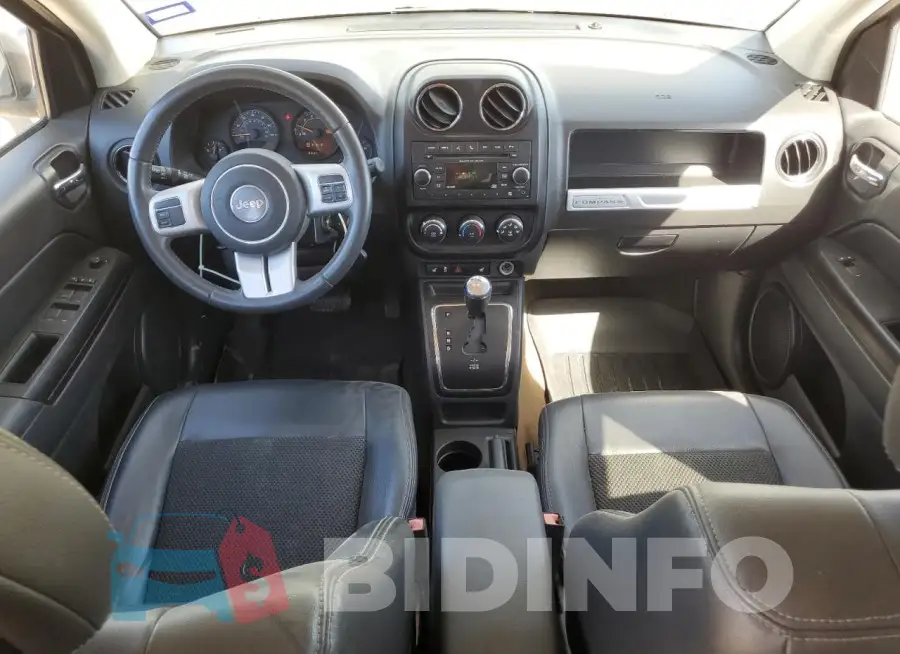 1C4NJCBA5GD711206 Photo# 8