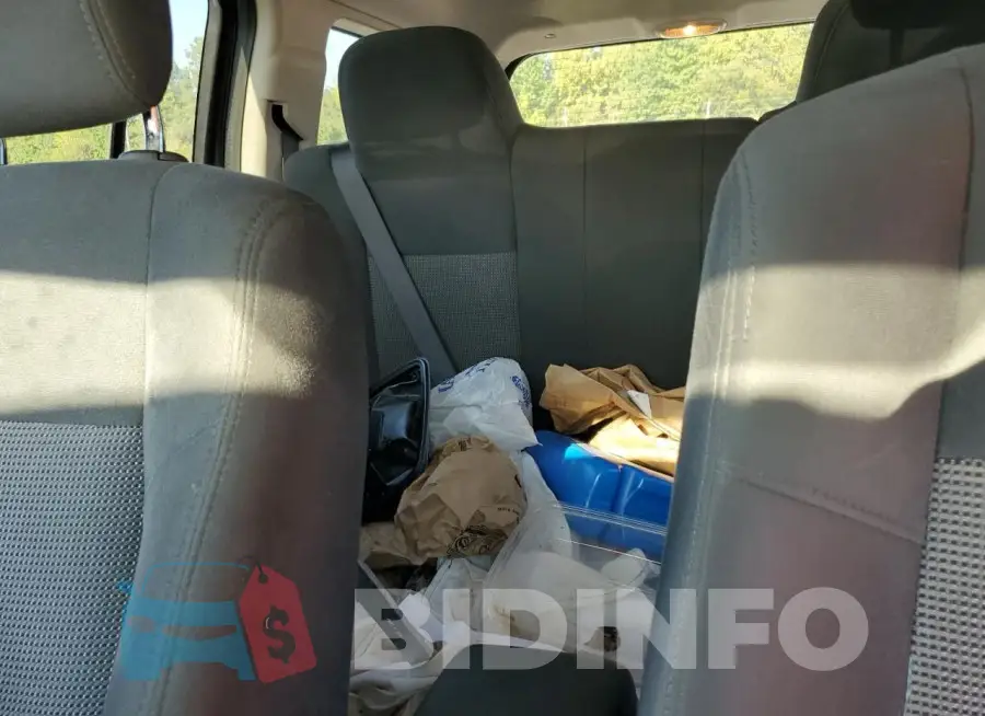 1C4NJPFB5FD178198 Photo# 10