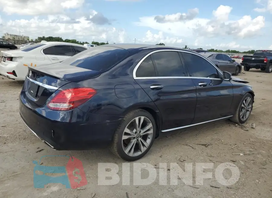 WDDWF4JB2HR307621 Photo# 3