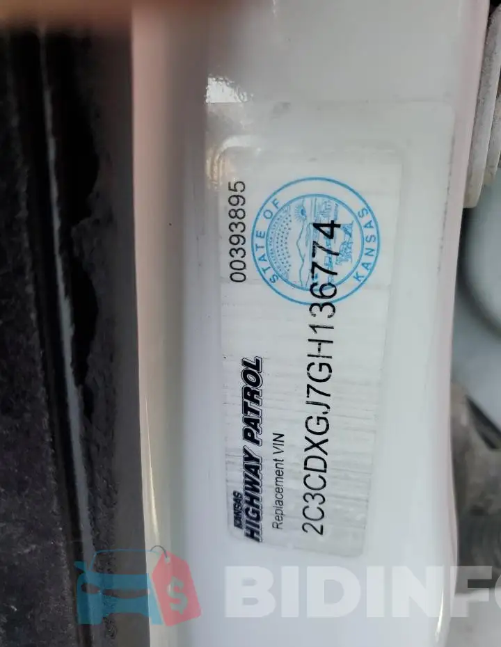 2C3CDXGJ7GH136774 Photo# 12