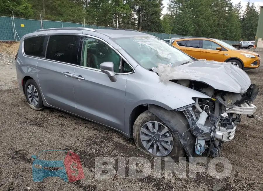 2C4RC1L73MR594575 Photo# 4