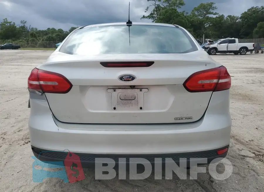 1FADP3F24FL307708 Photo# 6